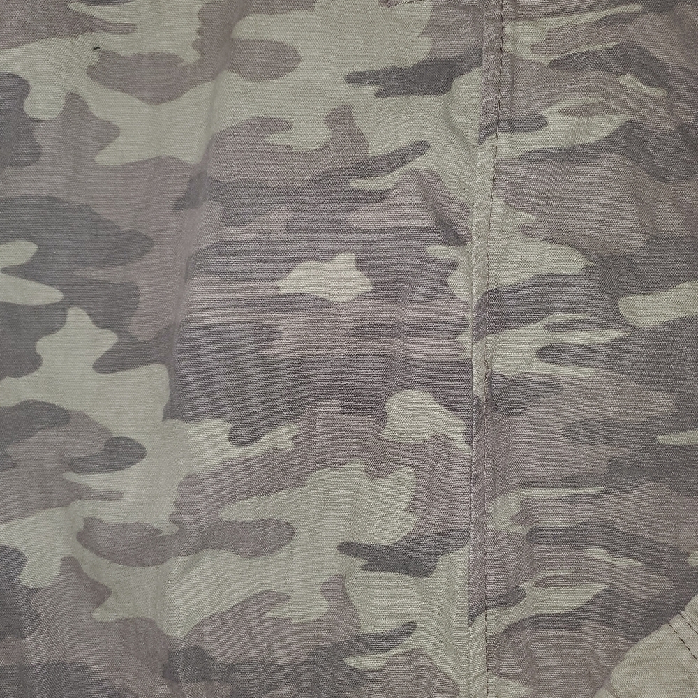 Universal Thread Camouflage Utility Jacket - Picture 12 of 12